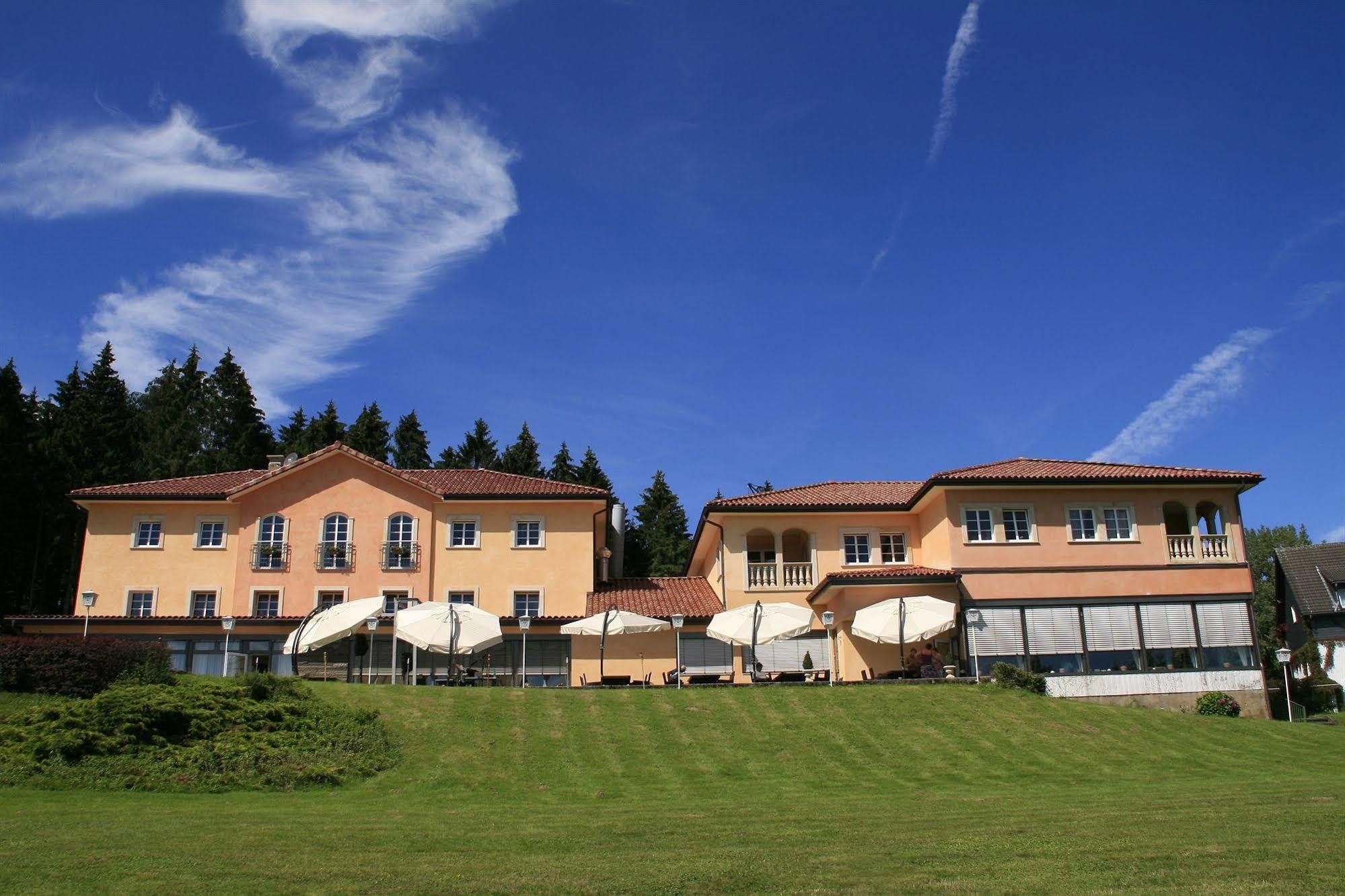 Waldhotel Marienheide Exterior foto